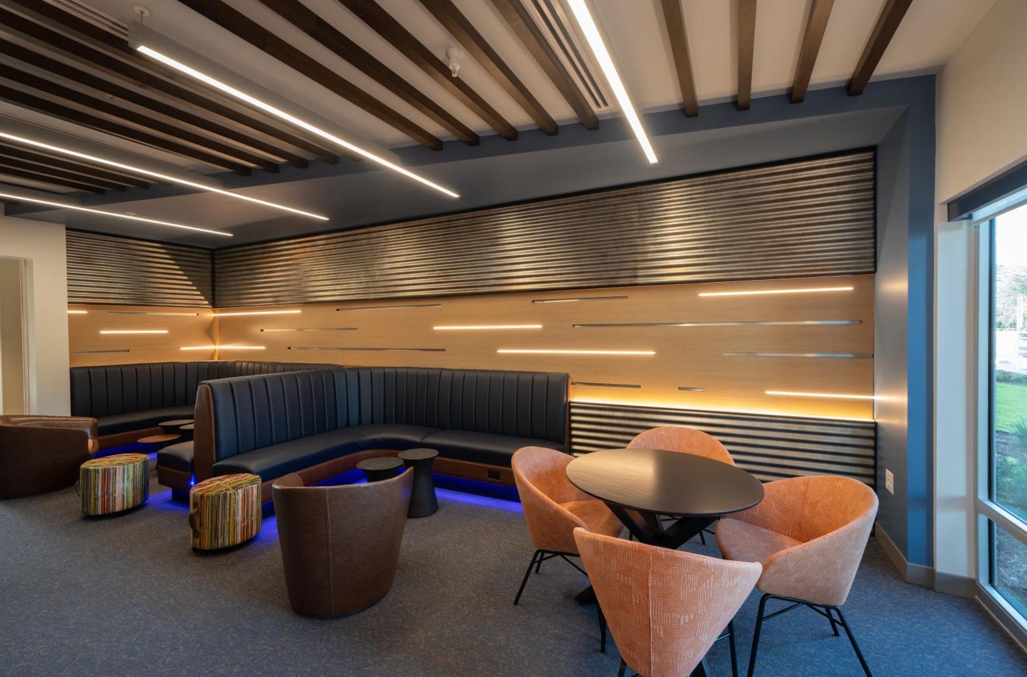 Holiday Inn Express & Suites Fort Walton Beach - Eglin Area By Ihg Eksteriør billede