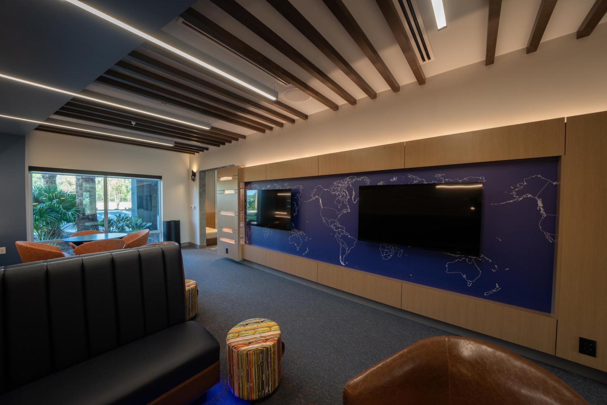 Holiday Inn Express & Suites Fort Walton Beach - Eglin Area By Ihg Eksteriør billede