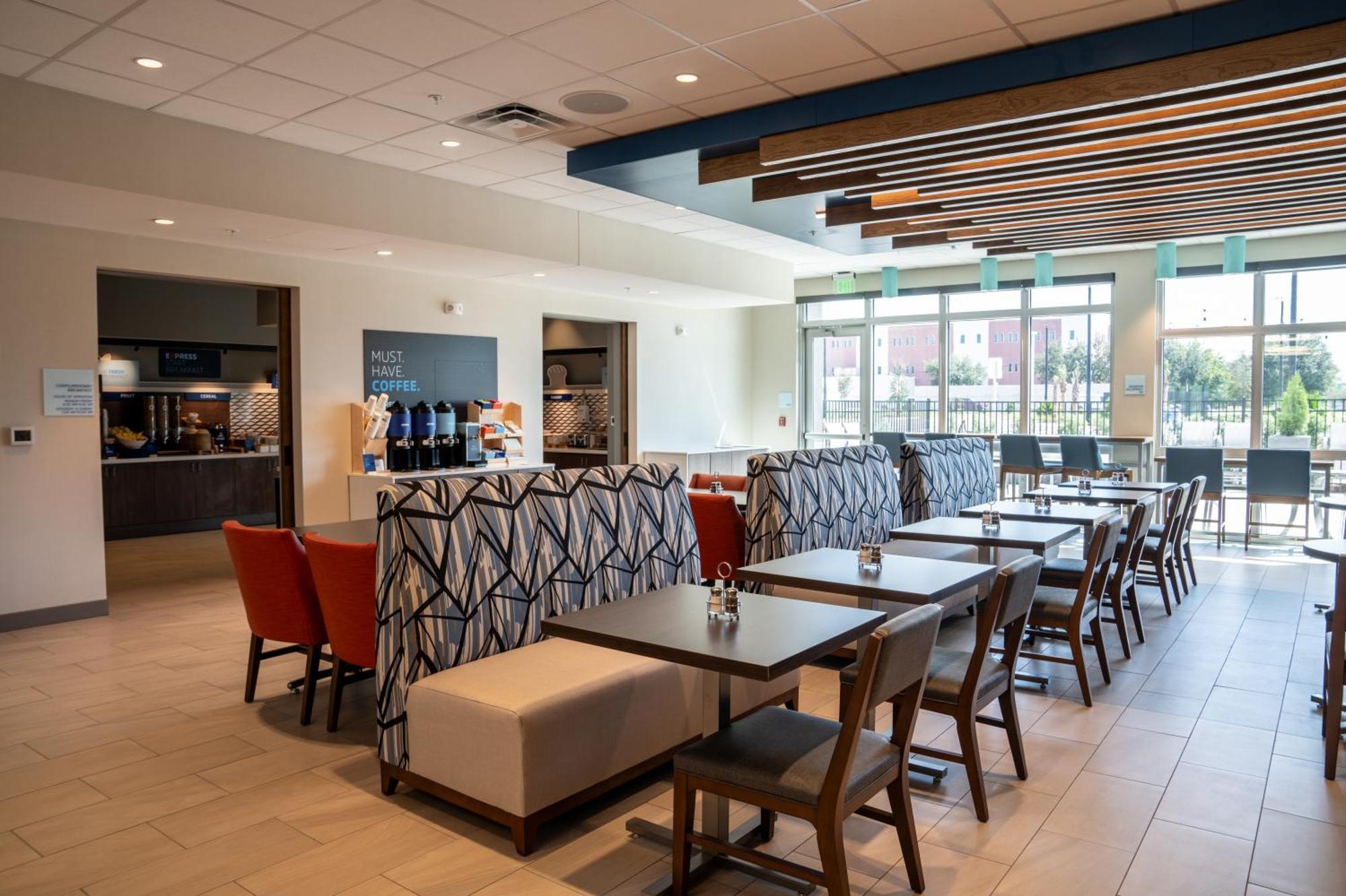 Holiday Inn Express & Suites Fort Walton Beach - Eglin Area By Ihg Eksteriør billede
