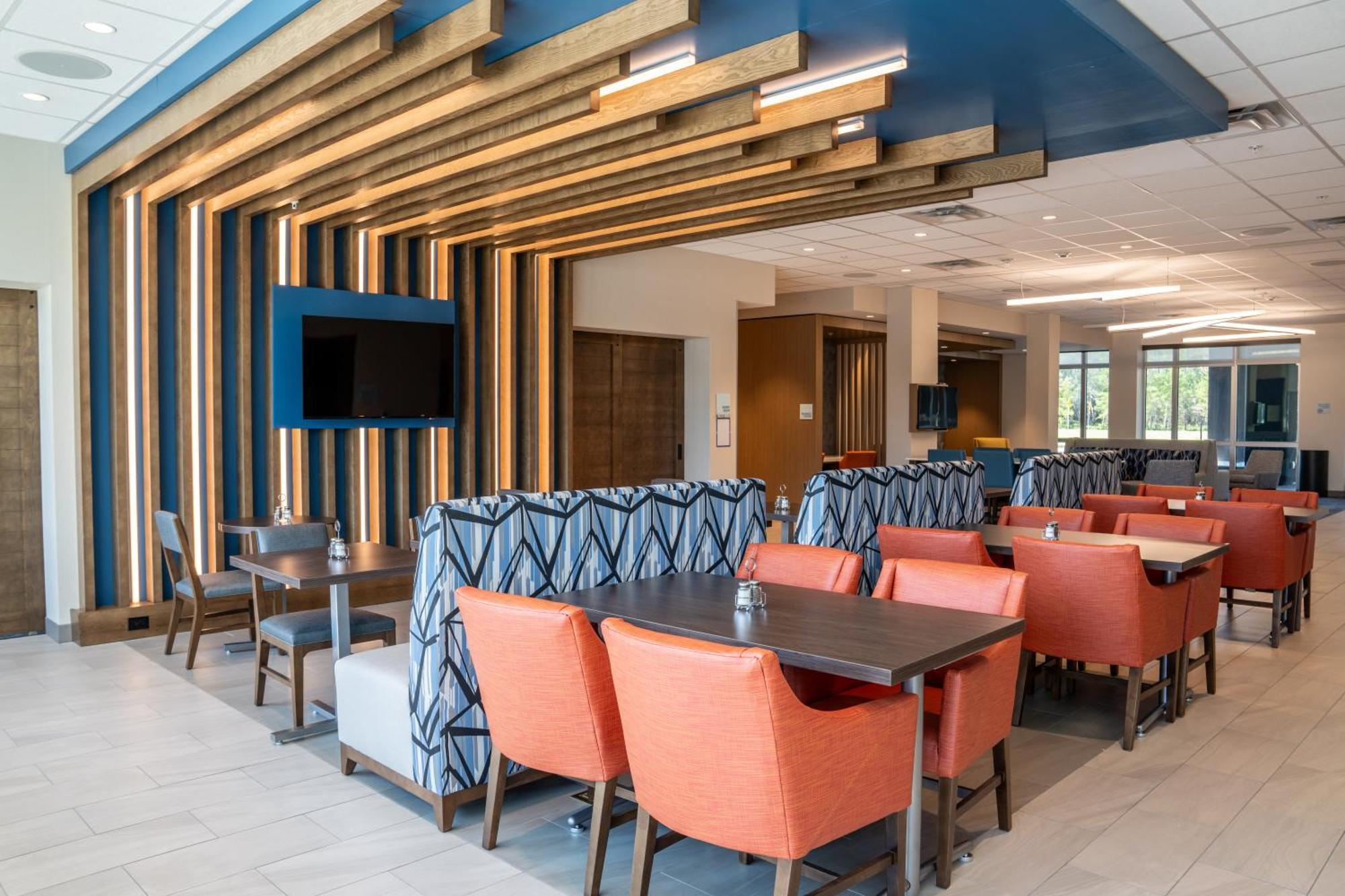 Holiday Inn Express & Suites Fort Walton Beach - Eglin Area By Ihg Eksteriør billede